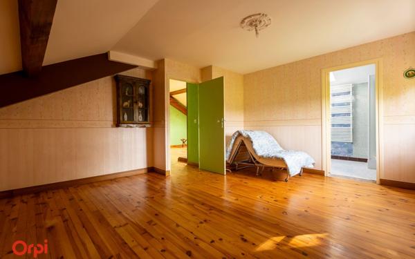 Maison à vendre    9 pièces •  L'Arbresle