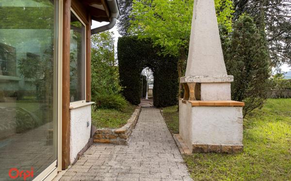 Maison à vendre    9 pièces •  L'Arbresle