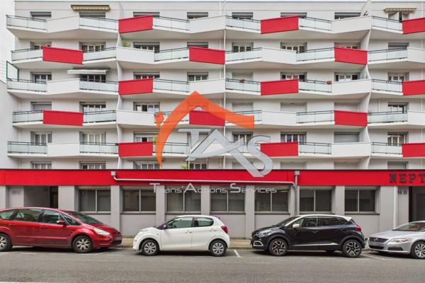 Vente Local commercial 6 pièces 139 m2 à Saint-Chamond