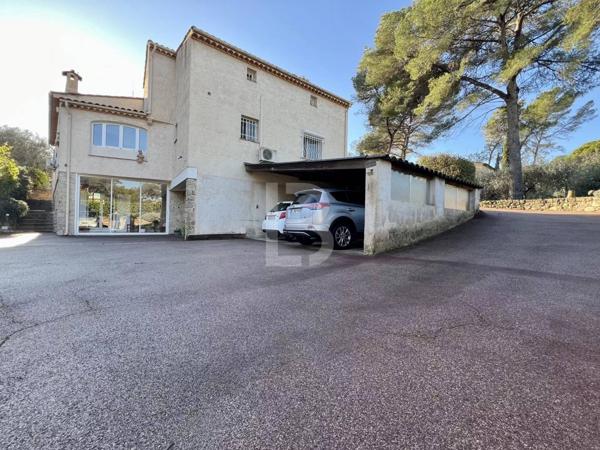 Belle maison avec piscine à vendre à Mougins