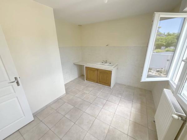 Pavillon Type 6 de 100m2 sur S/Sol , Agglo sud