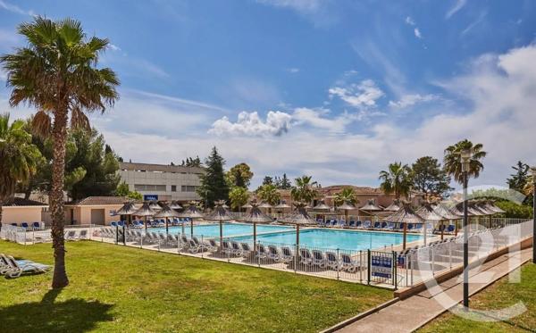 Appartement F2 à vendre  2 pièces - 24,80 m 2   LA LONDE LES MAURES  - 83