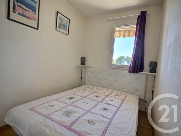 Appartement F2 à vendre  2 pièces - 24,80 m 2   LA LONDE LES MAURES  - 83