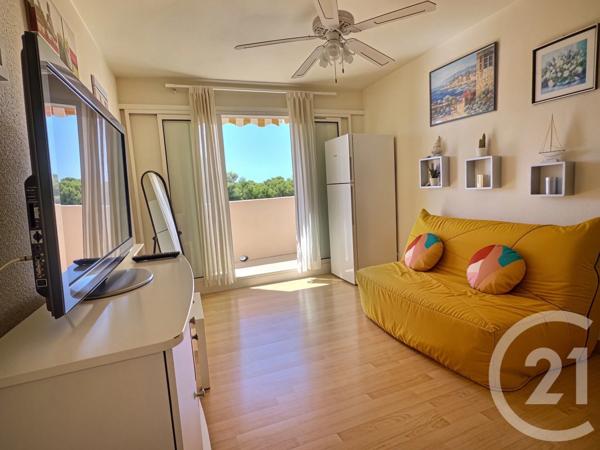 Appartement F2 à vendre  2 pièces - 24,80 m 2   LA LONDE LES MAURES  - 83
