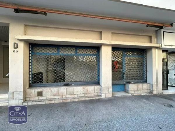 Local commercial à vendre 53m² Toulon (83000)
