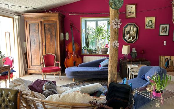 Maison à vendre    2 pièces •  Saint-Priest-Ligoure