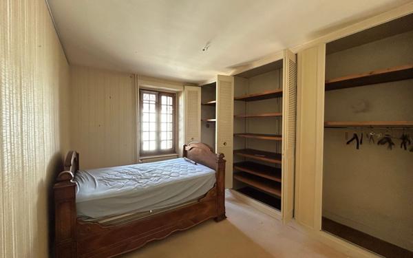 Maison à vendre    4 pièces •  Magnac-Bourg