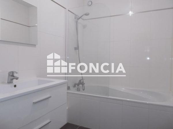 Location Appartement 4 pièces 72.85 m² - 8 ALLEE DE LA CASCADE Rueil Malmaison 92500