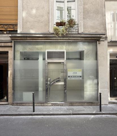 75002 - SENTIER - MURS DE BOUTIQUE LIBRES