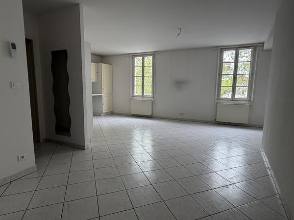 Appartement  4 pièce(s)  90 m²