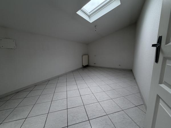 Appartement  4 pièce(s)  90 m²