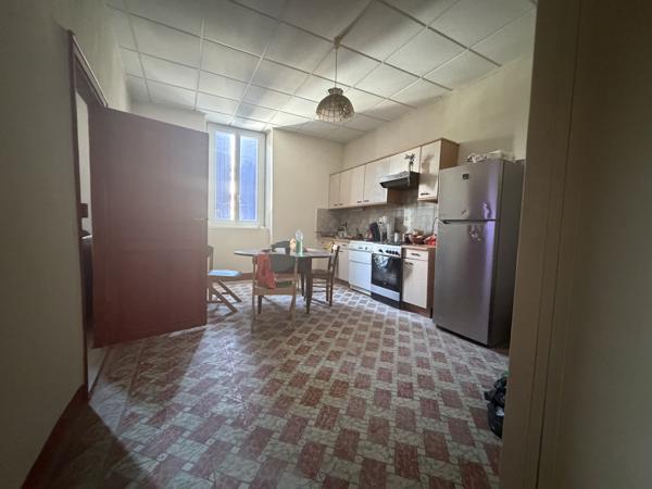 Immeuble
         11 pièces
        - 375 m² 265 000 € *