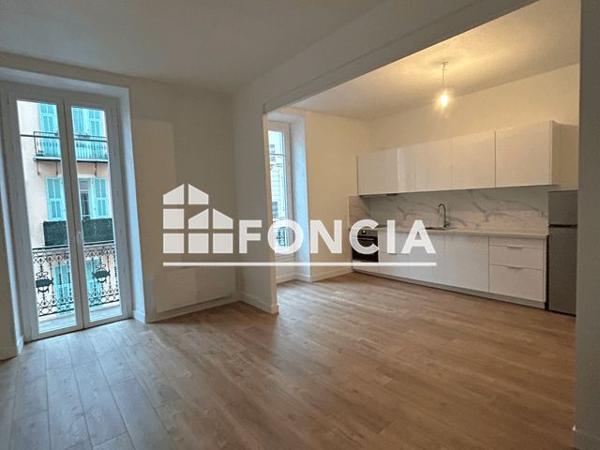 Location Appartement 4 pièces 89 m² - 3 RUE PERTINAX Nice 06000