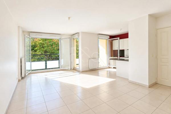 APPARTEMENT T3 A VENDRE - BRON - 71 m 2 - 295 000 €