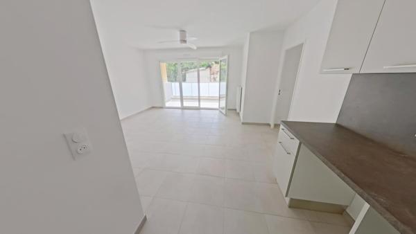 Location Appartement 3 pièces 60.23 m² - Menton 06500