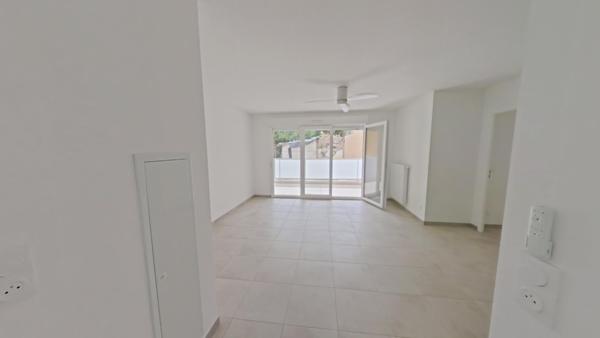 Location Appartement 3 pièces 60.23 m² - Menton 06500