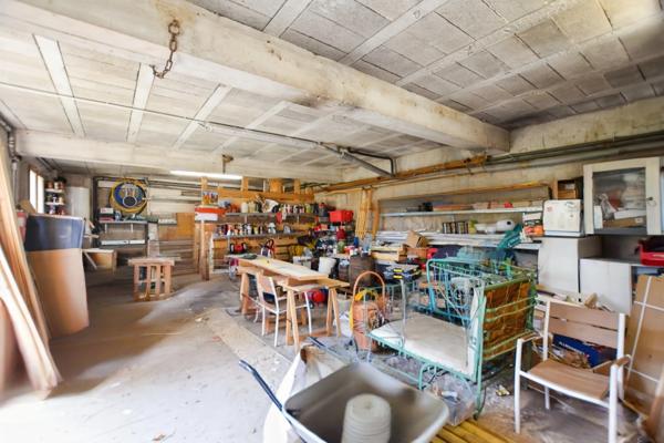 Maison à vendre de 118 m2 à COUCHES avec terrain et vue.