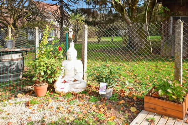 Maison à vendre de 118 m2 à COUCHES avec terrain et vue.