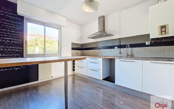 Appartement à louer    4 pièces • 103,76 m2 Ajaccio