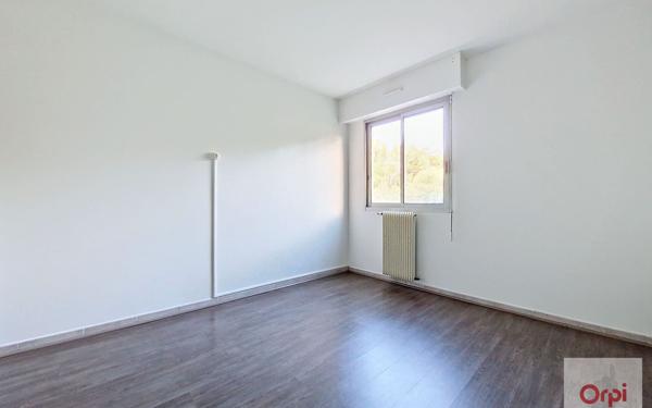 Appartement à louer    4 pièces • 103,76 m2 Ajaccio