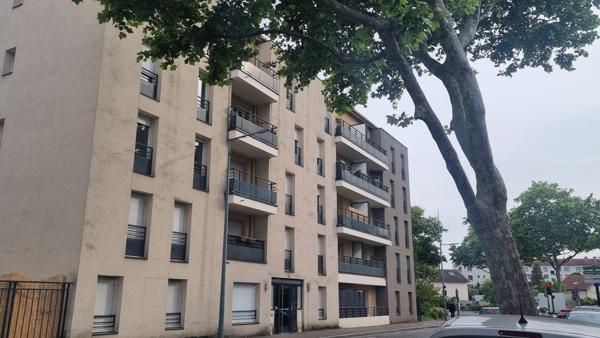 APPARTEMENT T3 AVEC TERRASSE