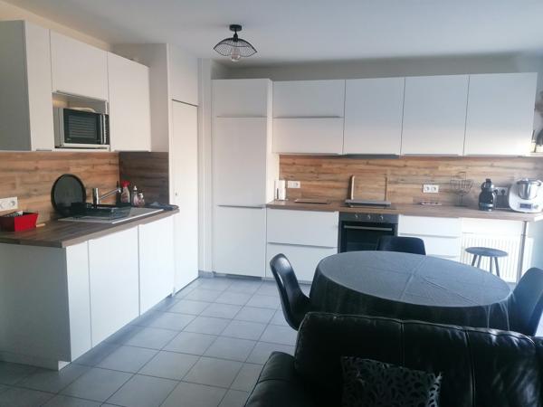 APPARTEMENT T3 AVEC TERRASSE