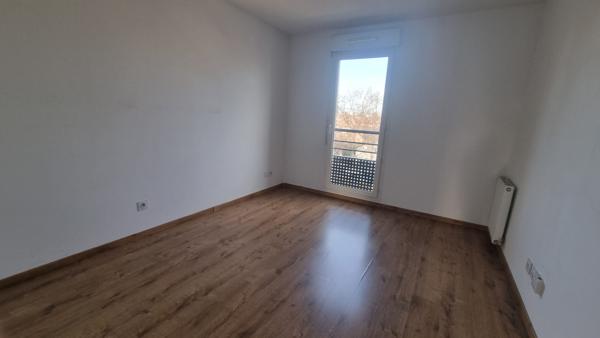 APPARTEMENT T3 AVEC TERRASSE VUE DEGAGEEE