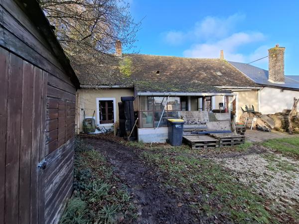 À vendre - Maison mitoyenne 1 côté, 3 pièces située à Montbizot (72380)