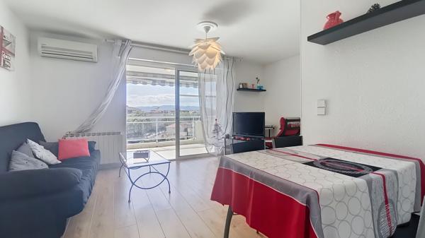 FREJUS PLAGE T2 TERRASSE PARKING