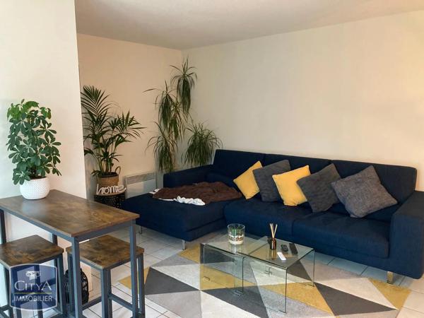 Appartement à louer 3 pièces 59.96m² Divion (62460)