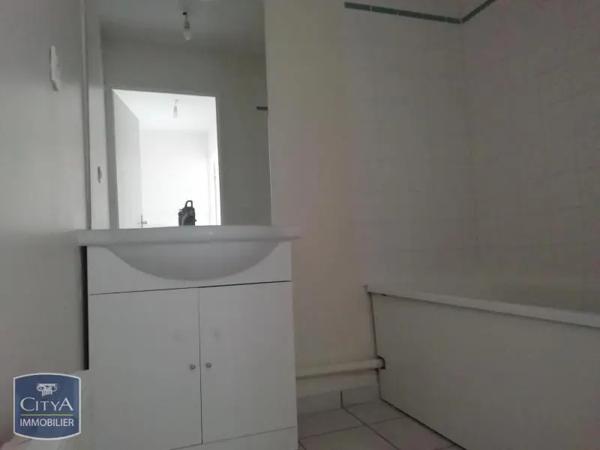 Appartement à louer 3 pièces 59.96m² Divion (62460)