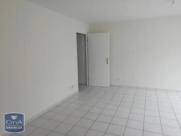 Appartement à louer 3 pièces 59.96m² Divion (62460)