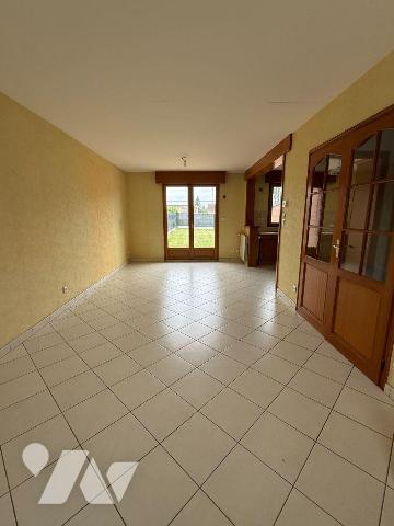 Maison à vendre à HAZEBROUCK dans le Nord (59).

A proximité des commerces et des transports,...