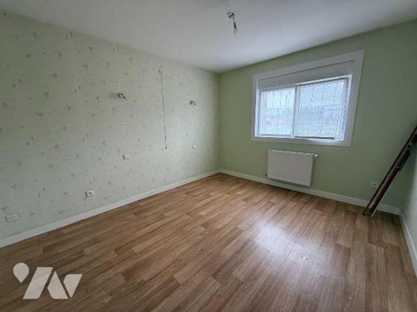 Maison à vendre à HAZEBROUCK dans le Nord (59).

A proximité des commerces et des transports,...