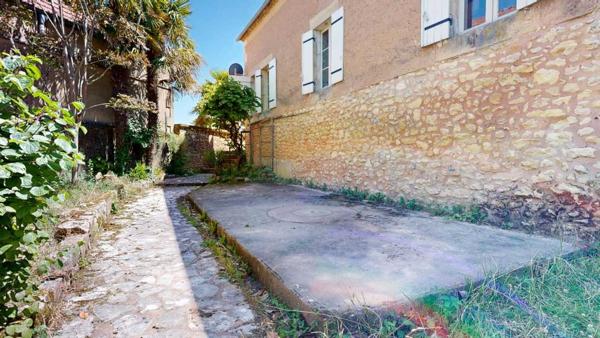 Maison ancienne - Belves Elégante maison de village en pierre avec jardin et vue !