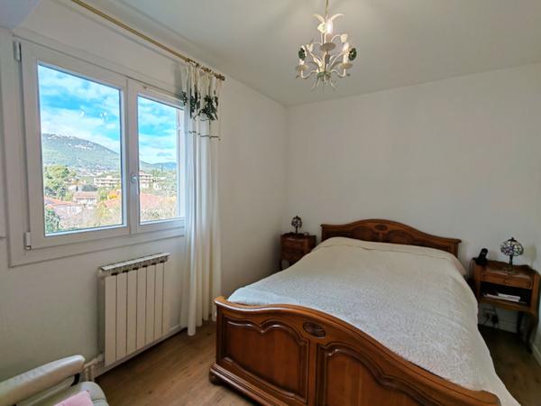 LA GARDE - Appartement T3 - 71.41 m2 - Terrasse - Garage