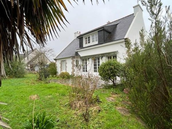 Maison spacieuse sur sous sol 