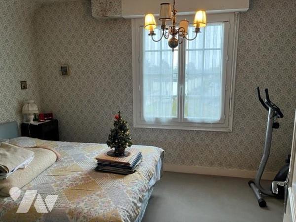 Maison spacieuse sur sous sol 