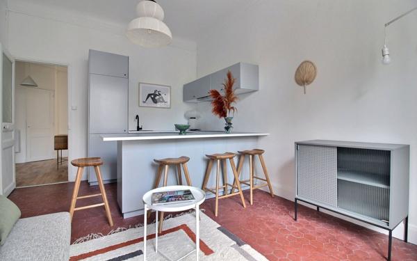 Appartement à vendre    3 pièces •  Marseille 4