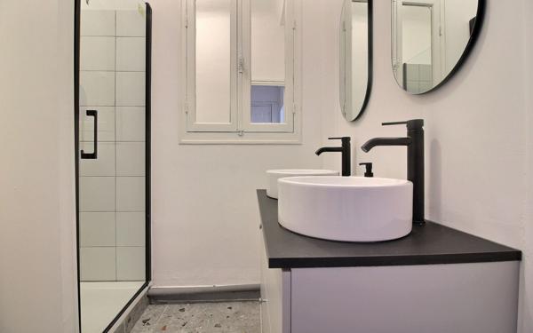 Appartement à vendre    3 pièces •  Marseille 4