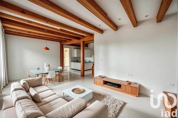 Appartement 4 pièces de 85 m² à Combs-la-Ville (77380)