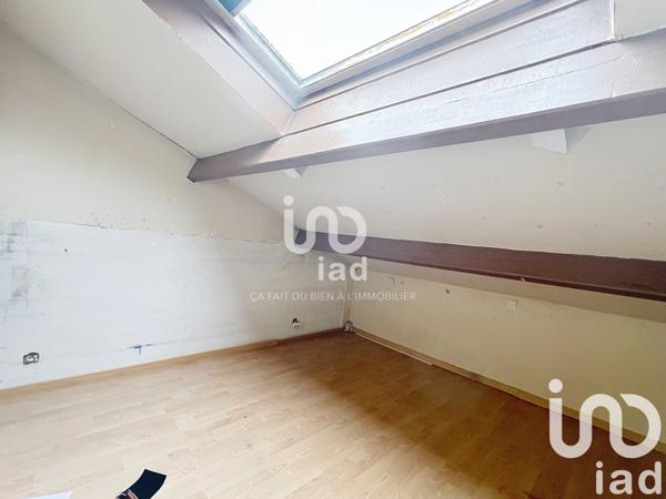 Appartement 4 pièces de 85 m² à Combs-la-Ville (77380)