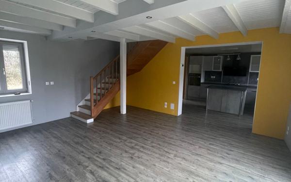 Maison à louer    3 pièces •  Saint-Martin-sur-Nohain