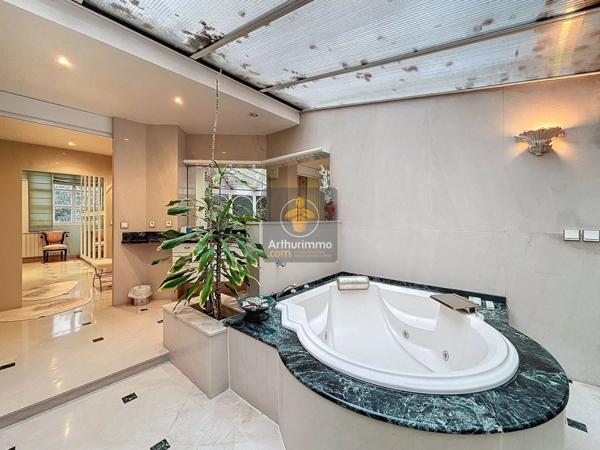 Vente Maison 8 pièces 201 m2 à Yerres