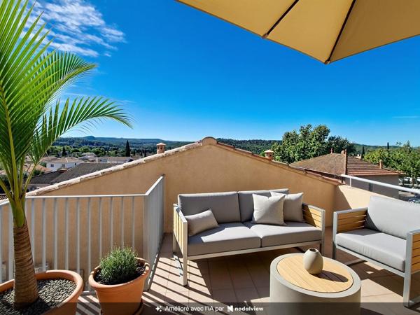 Appartement T3 de 57 m² avec terrasse et garage fermé – Dernier étage