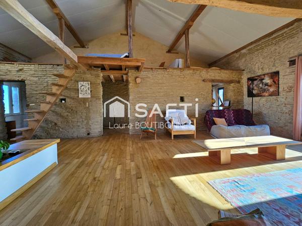 Corps de ferme rénové avec vue dégagée