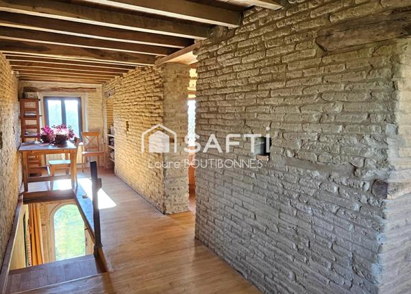 Corps de ferme rénové avec vue dégagée