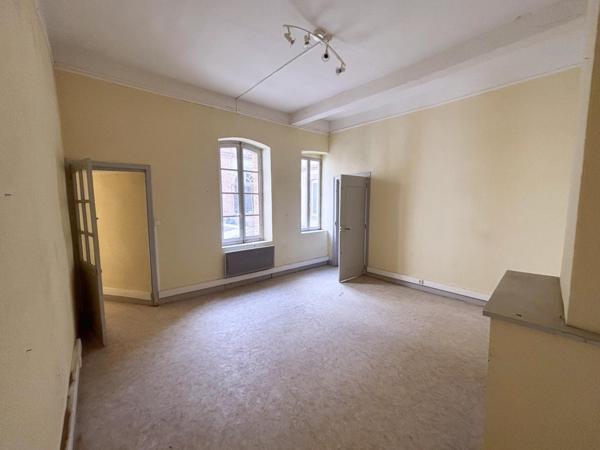 Plateau de 100m2 à rénover