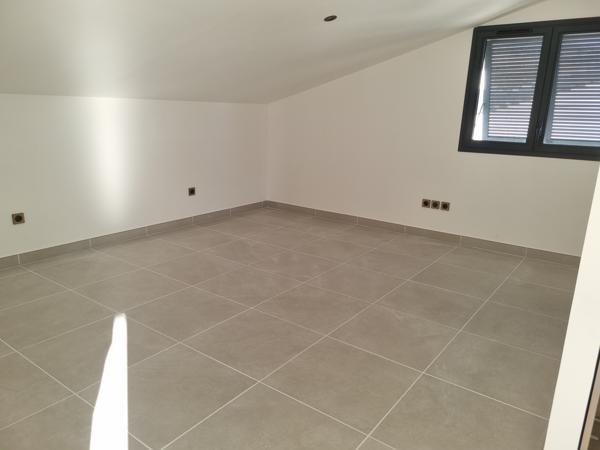 Appartement 3 pièce(s) 2 chambre(s) 78.2 m²