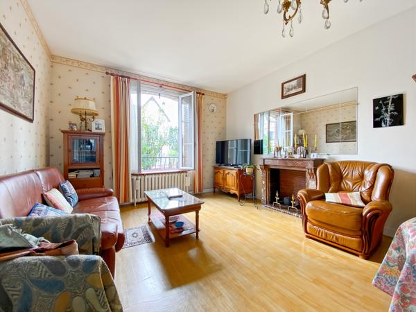 Maison 6 pièces - 130 m² Exclusivité efficity